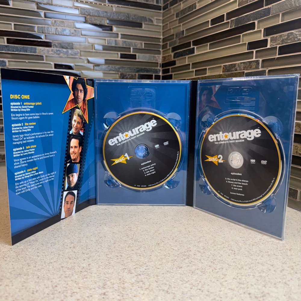 Entourage The Complete First Season DVD 2-Disc Set HBO Series Vincent Chase - Picture 3 of 8